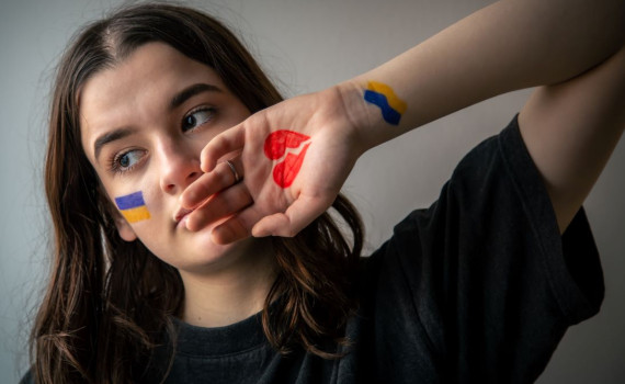 Багаторівневий стрес. Як політика Трампа впливає на українських мігрантів