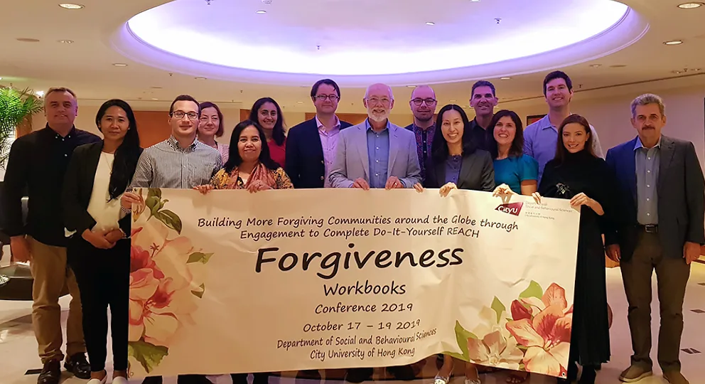 Участники конференции Forgiveness Workbooks в Гонконге